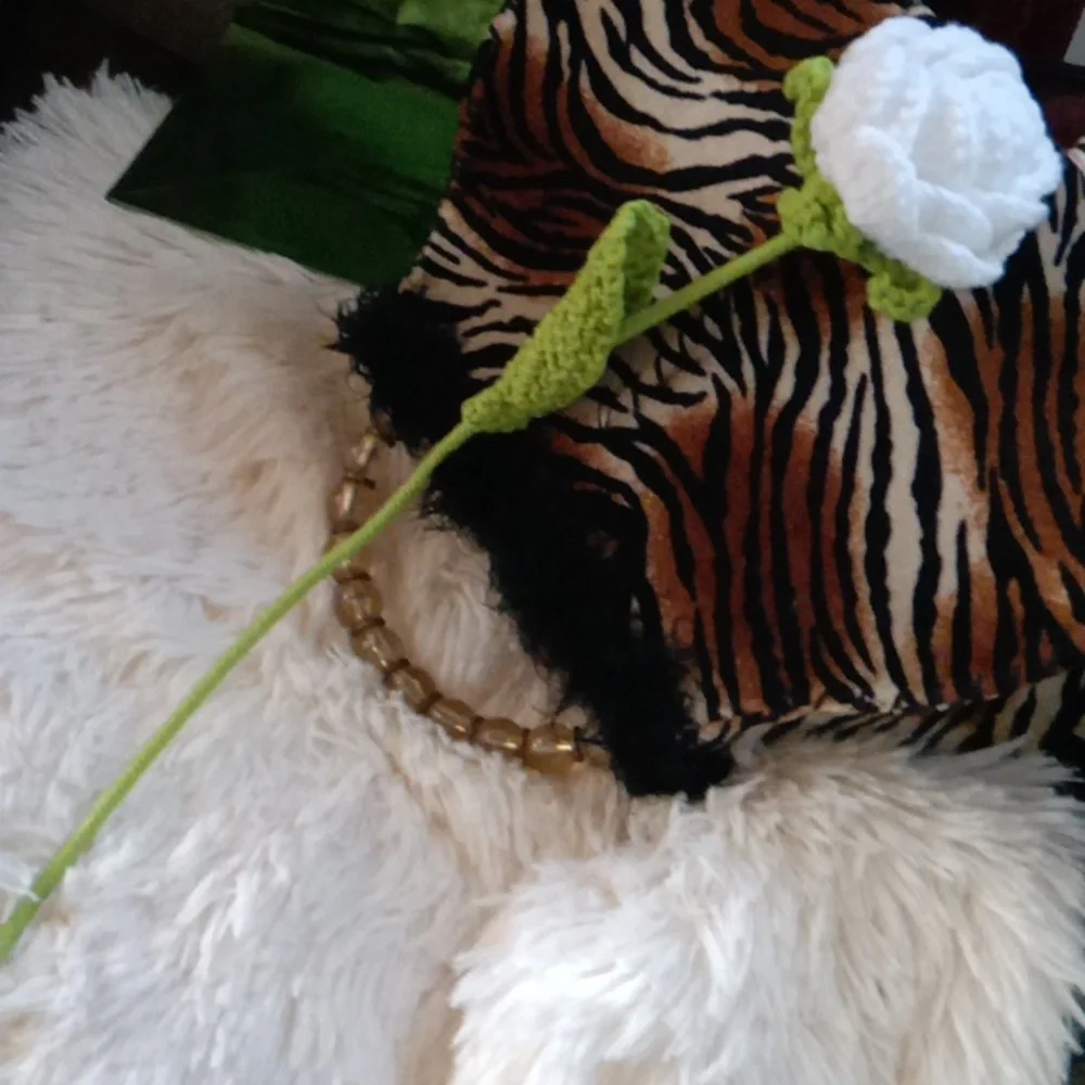 NWT crochet forever flower